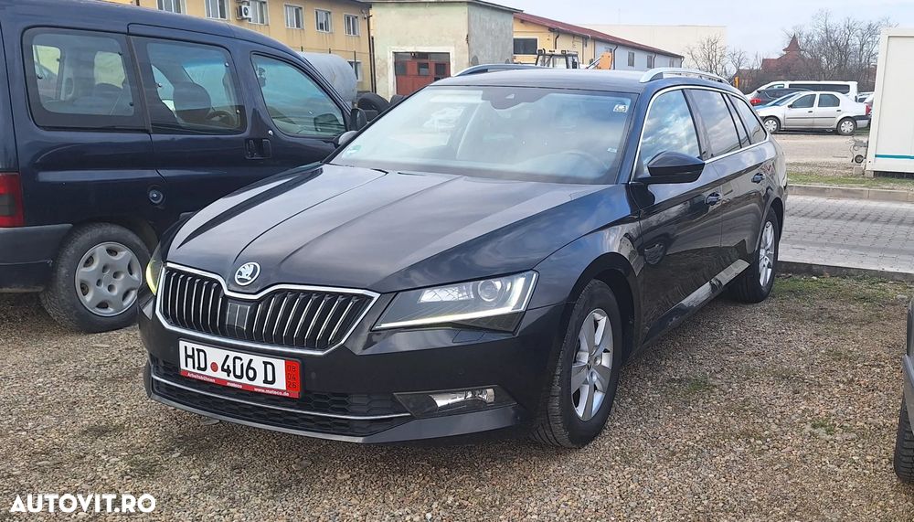 Skoda Superb 2.0 TDI DSG Style - 11