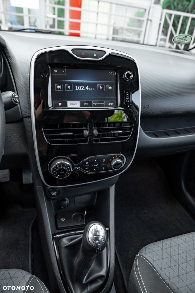 Renault Clio TCe 90 Limited - 31
