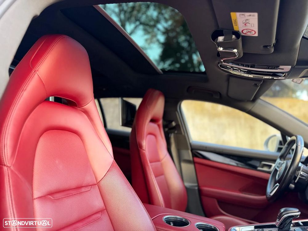 Porsche Panamera Sport Turismo 4 E-Hybrid Platinum Edition - 42