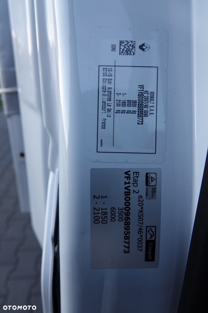 Renault MASTER / DOSTAWCZY / FIRANKA / MANUAL / DMC: 3500KG / 2022 - 36