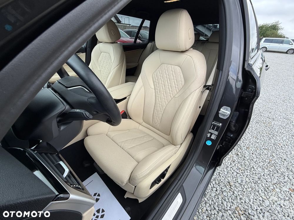 BMW Seria 5 520d Luxury Line - 28