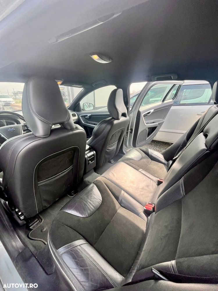 Volvo V60 - 13