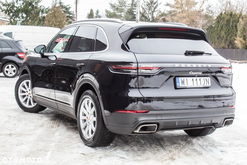 Porsche Cayenne Standard - 8