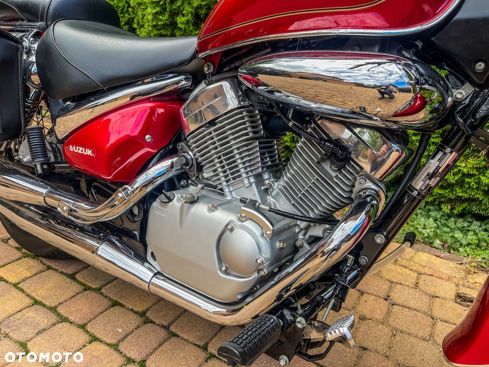 Suzuki Intruder - 9