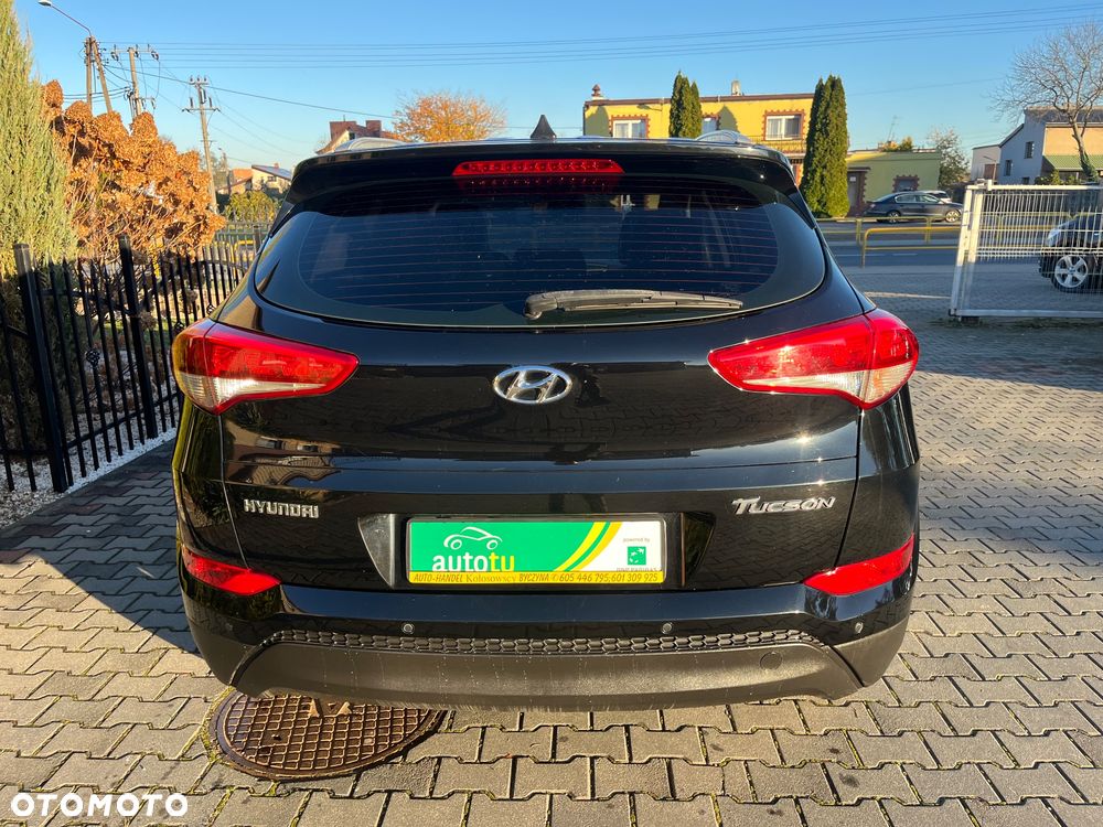 Hyundai Tucson blue 1.7 CRDi 2WD Intro Edition - 15