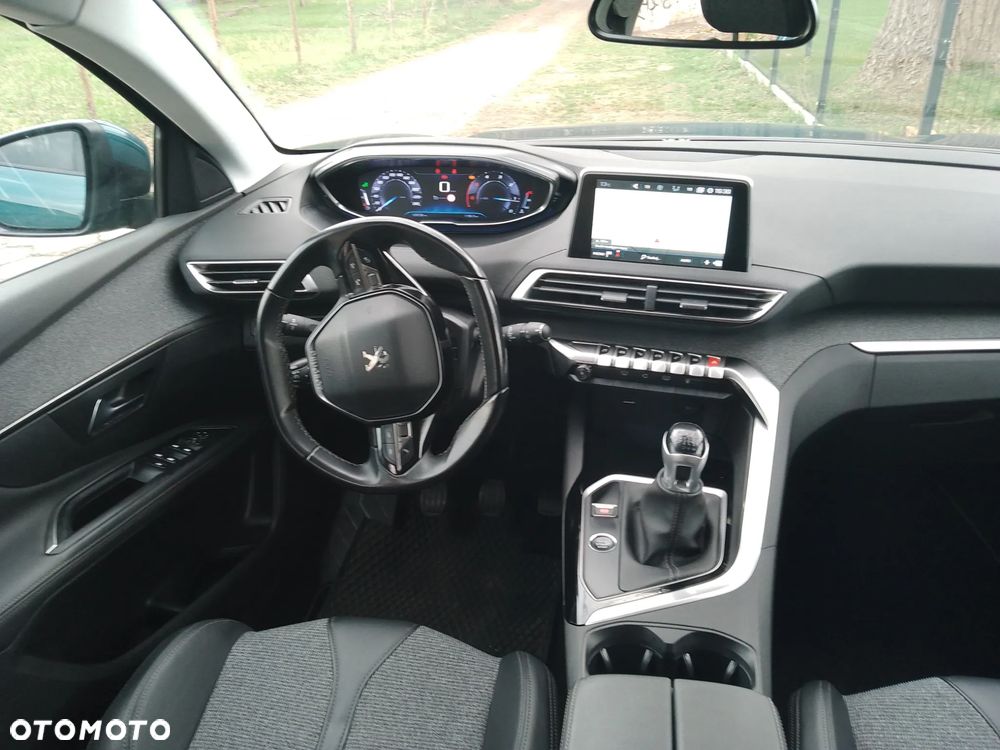 Peugeot 5008 1.5 BlueHDi Allure S&S - 6