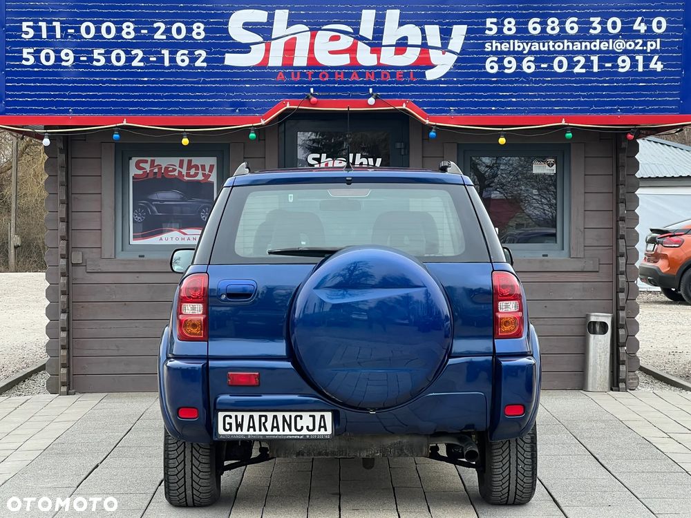 Toyota RAV4 4x4 Edition - 8