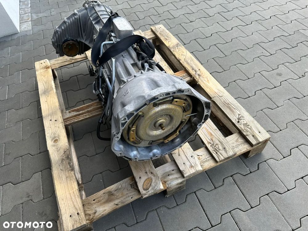 AUDI Q7 4L VW TOUAREG 7P SKRZYNIA BIEGOW MHP REDUKTOR 3.0 KOMPLETNA ZE SPRZEGLEM AISIN 0C8300036R TR-81SD AUTOMAT 8 BIEGOW - 3