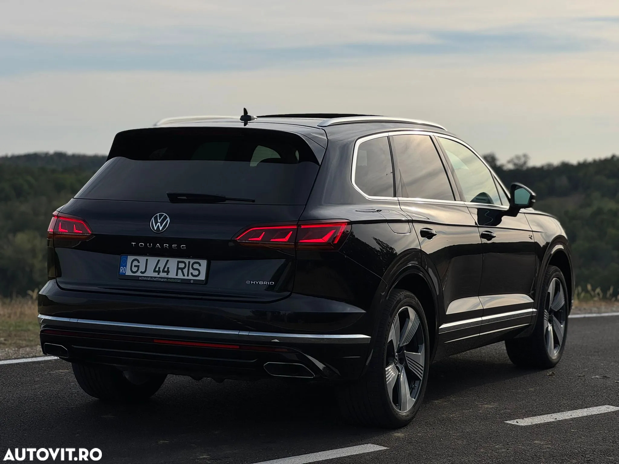 Volkswagen Touareg 3.0 V6 e-Hybrid 4Motion Aut. Elegance - 18