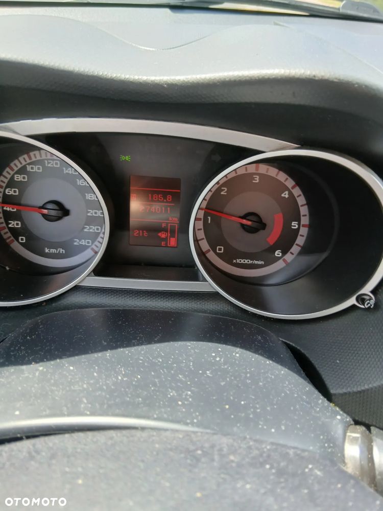 Mitsubishi Outlander 2.0 DID Instyle - 3
