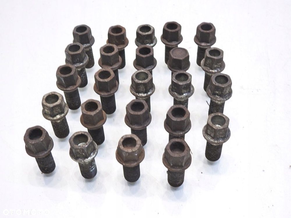 ŚRUBA ŚRUBY FELG AUDI A6 C6 - 2