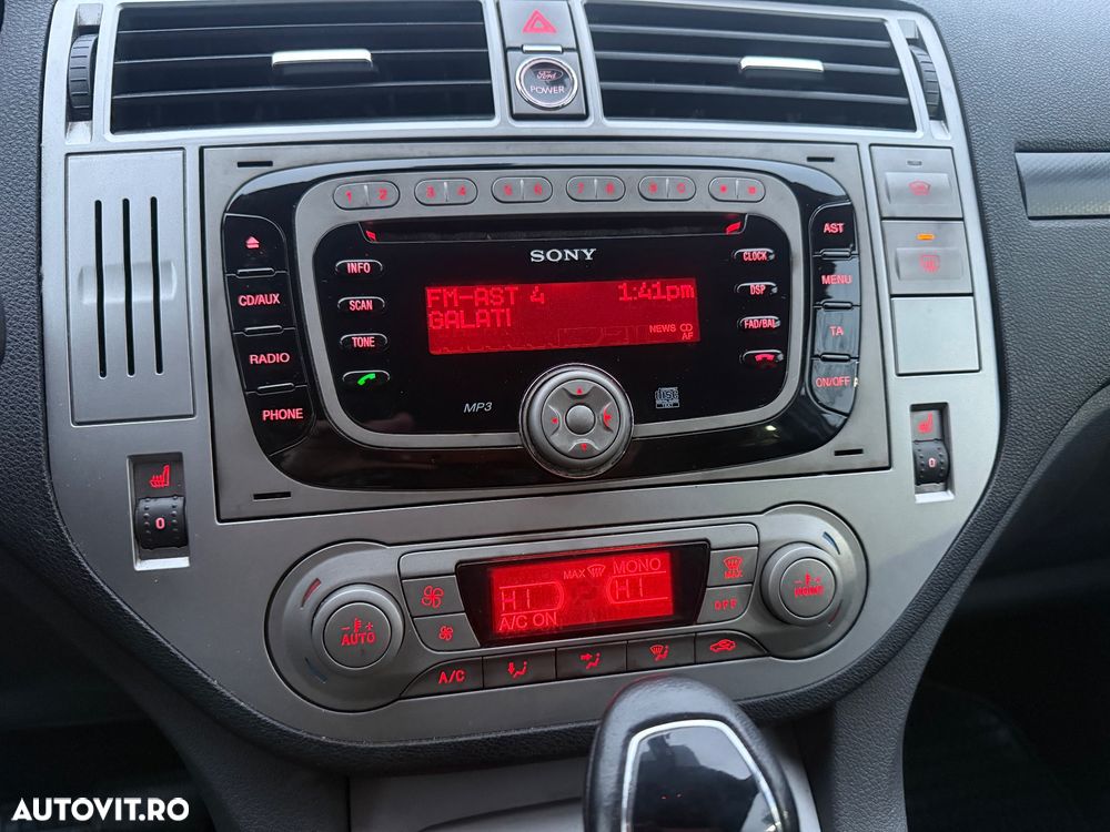 Ford Kuga 2.0 TDCi 4WD Powershift Titanium - 20