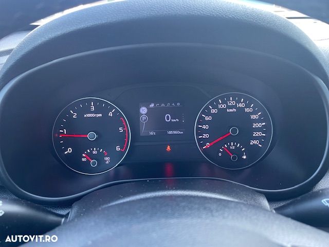 Kia Sportage 1.7 DSL 7DCT 4x2 Style - 5