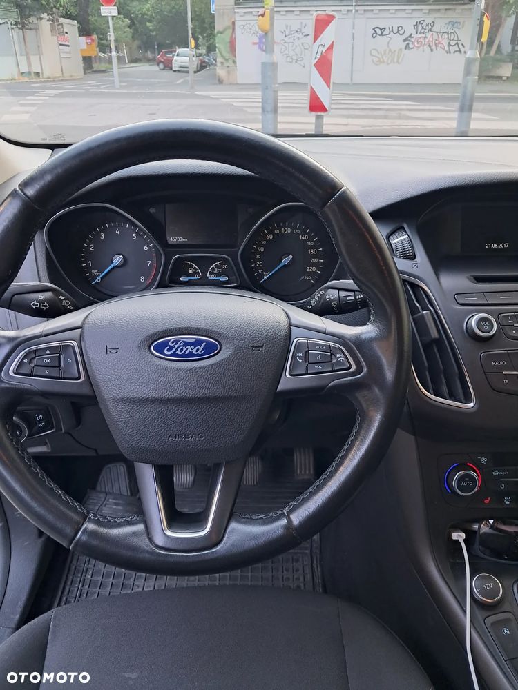 Ford Focus - 8