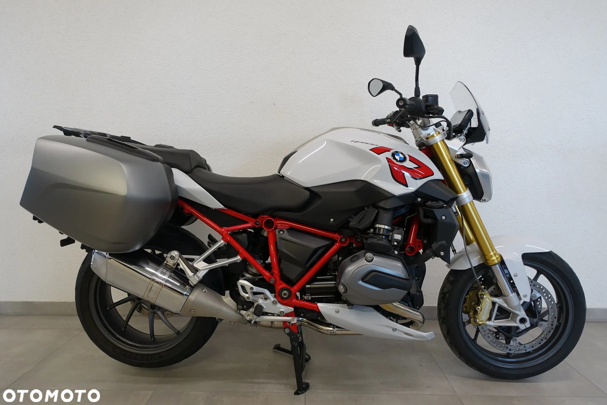 BMW R - 2