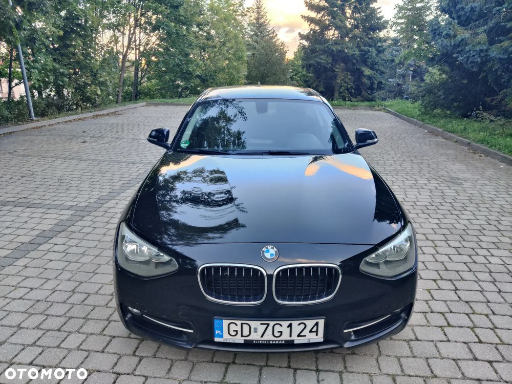 BMW Seria 1 114i Sport Line - 2