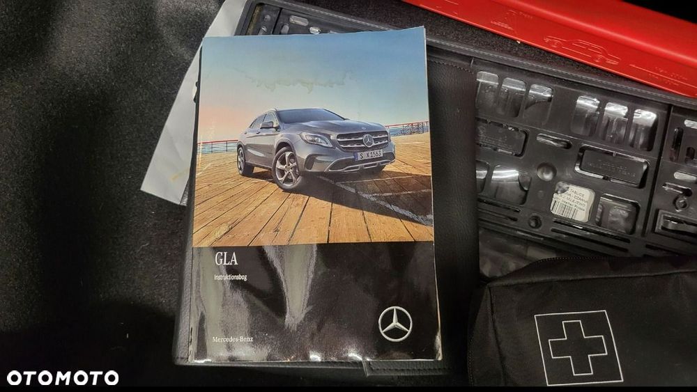 Mercedes-Benz GLA - 27