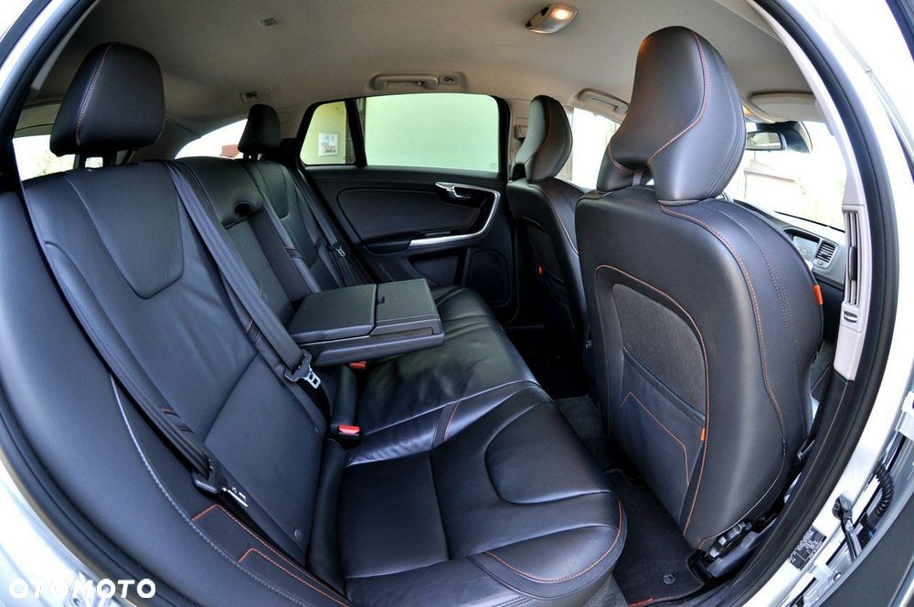 Volvo V60 D2 Ocean Race - 9