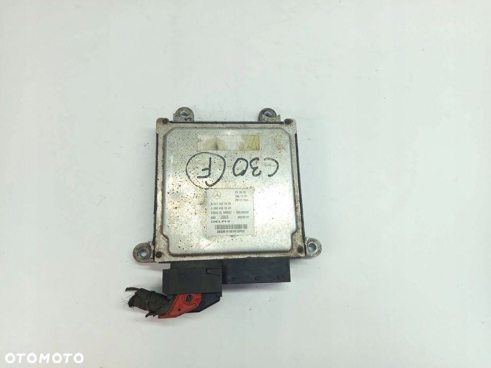 KOMPUTER STEROWNIK SILNIKA MERCEDES C W204 E W212 2.2 CDI A6519007500 - 2