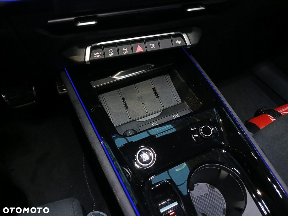 Audi Q3 - 22