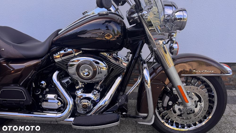 Harley-Davidson Touring Road King - 32