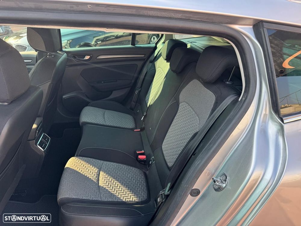 Renault Mégane Sport Tourer 1.5 Blue dCi Limited J17 - 19