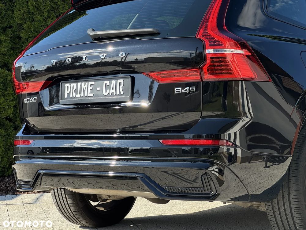 Volvo XC 60 B4 D AWD Geartronic RDesign - 28