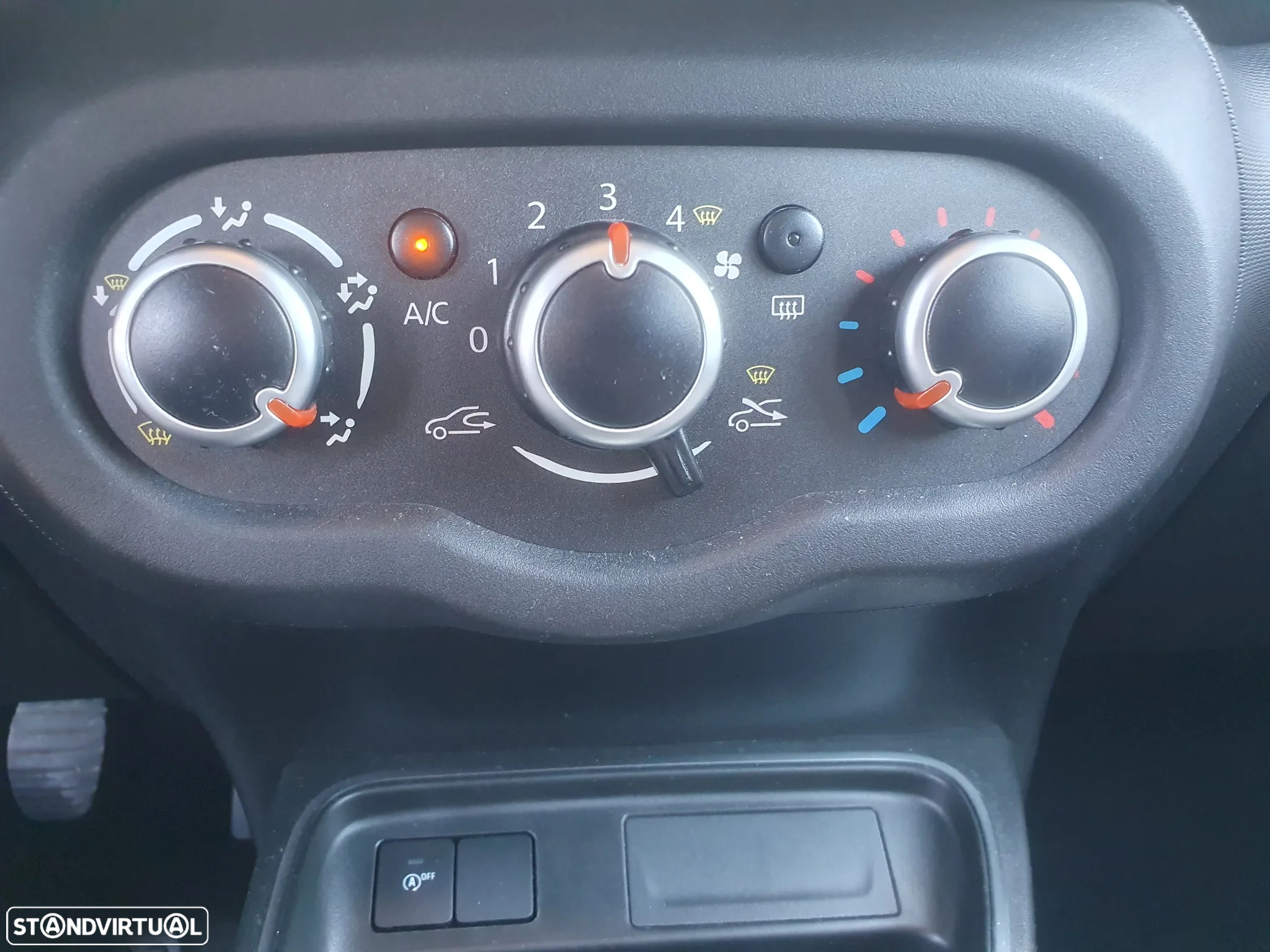 Renault Twingo 1.0 SCe Zen - 12