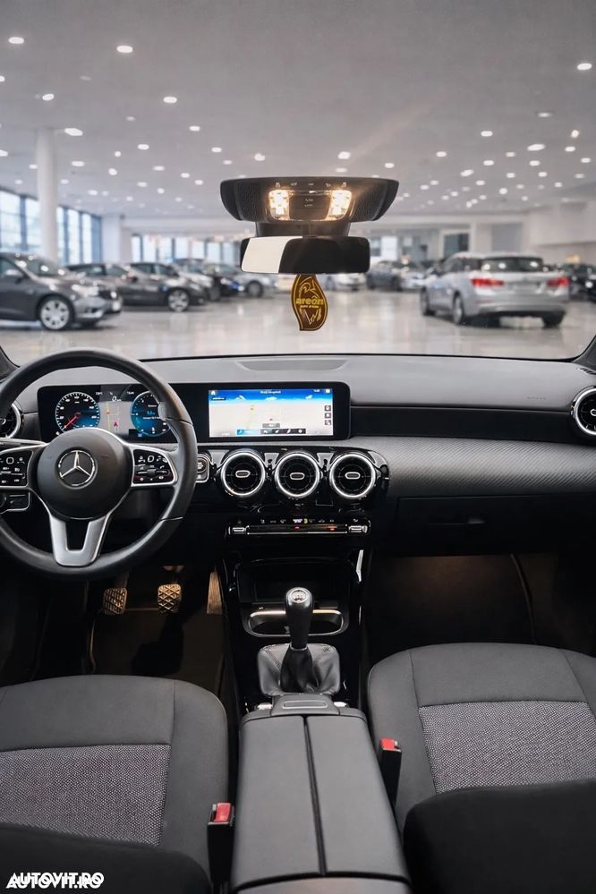 Mercedes-Benz CLA 180 - 10