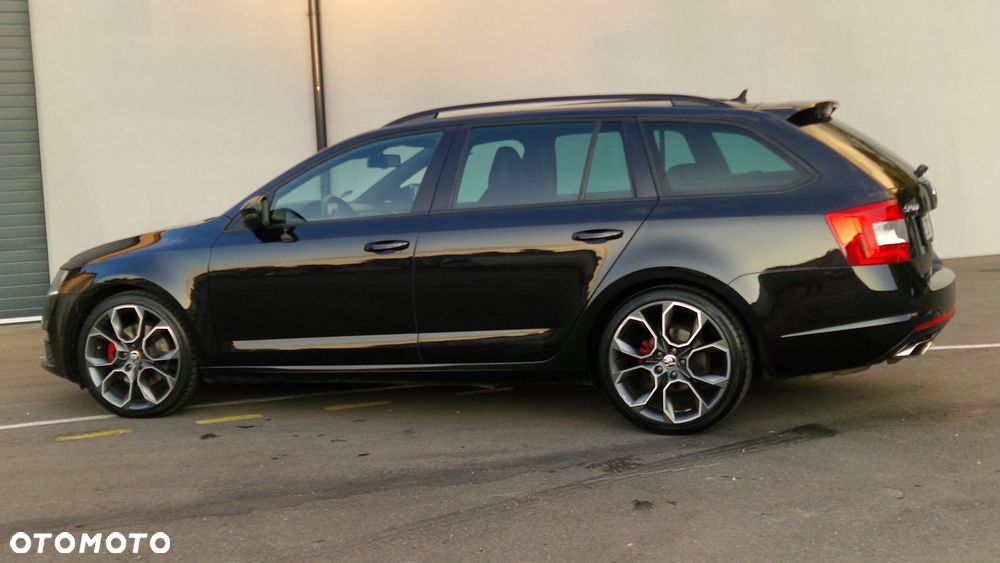 Skoda Octavia 2.0 TDI RS Challenge DSG - 13
