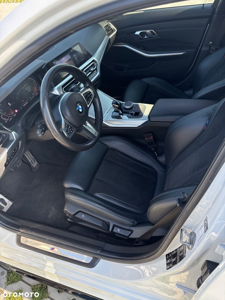 BMW Seria 3 320d xDrive M Sport Shadow sport - 20