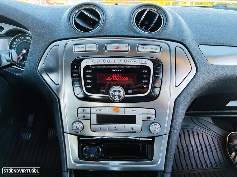 Ford Mondeo 1.8 TDCi Titanium - 17