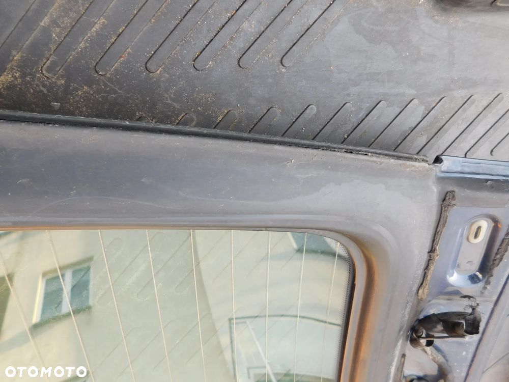 szyba tył w klapę otwierana BMW E39 TOURING - 4