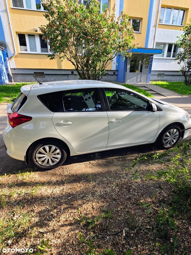 Toyota Auris 1.33 VVT-i Active - 3