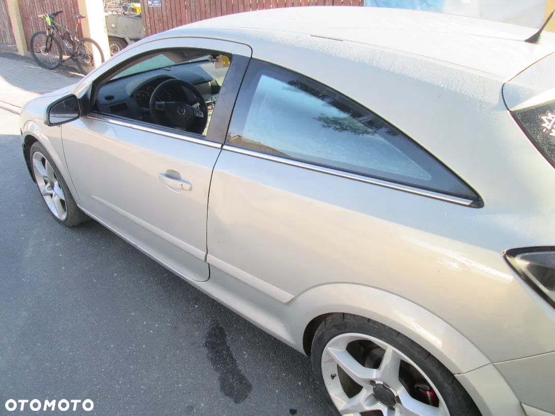 Opel ASTRA H OPC Hatchback 3 drzwi 1.9 CDTI MASKA ZDERZAK LAMPY ATRAPA KLAPA - 6