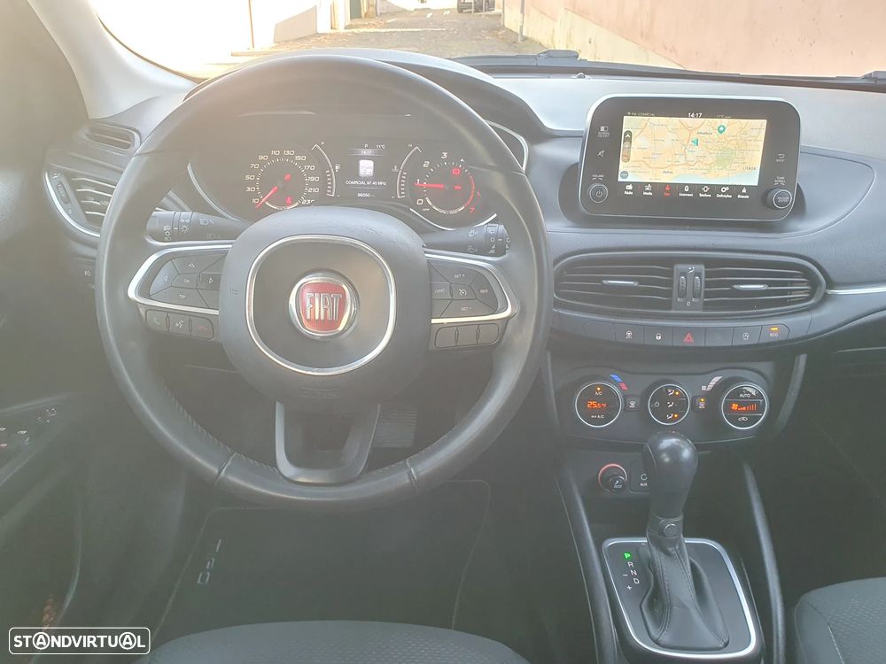 Fiat Tipo Station Wagon 1.6 M-Jet Lounge Tech J17 DCT - 26