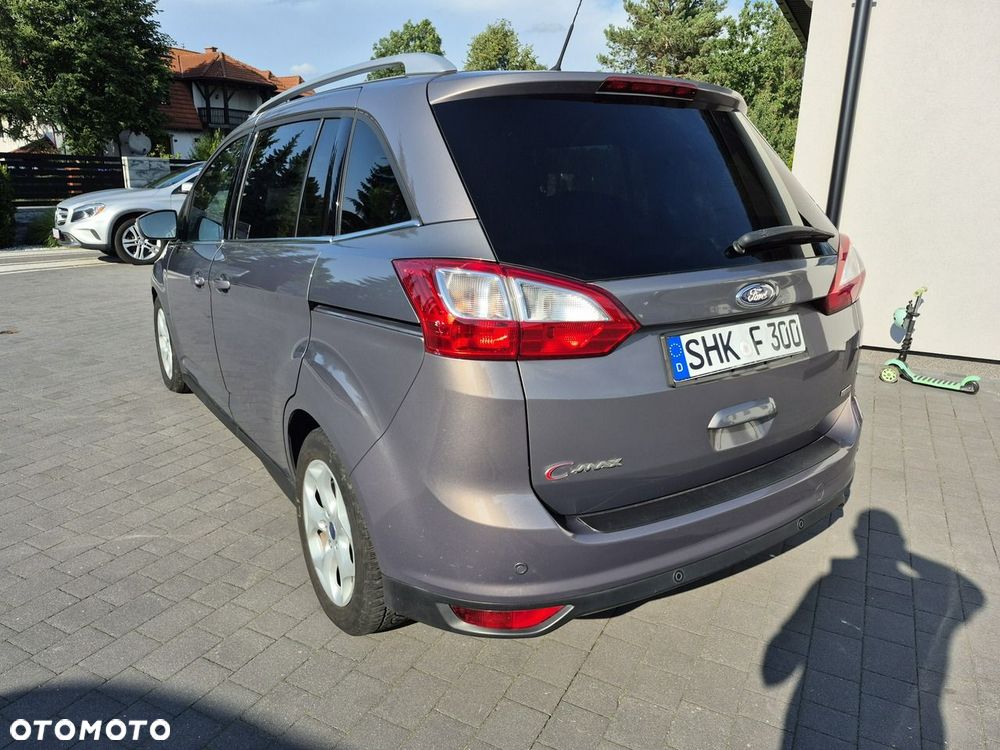 Ford Grand C-MAX - 8