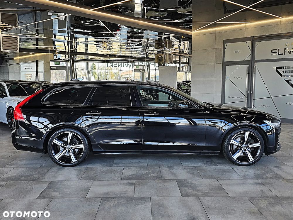 Volvo V90 T8 AWD Plug-In Hybrid R-Design - 11