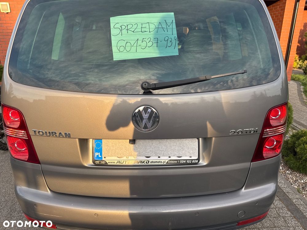 Volkswagen Touran 2.0 TDI Highline DSG - 4