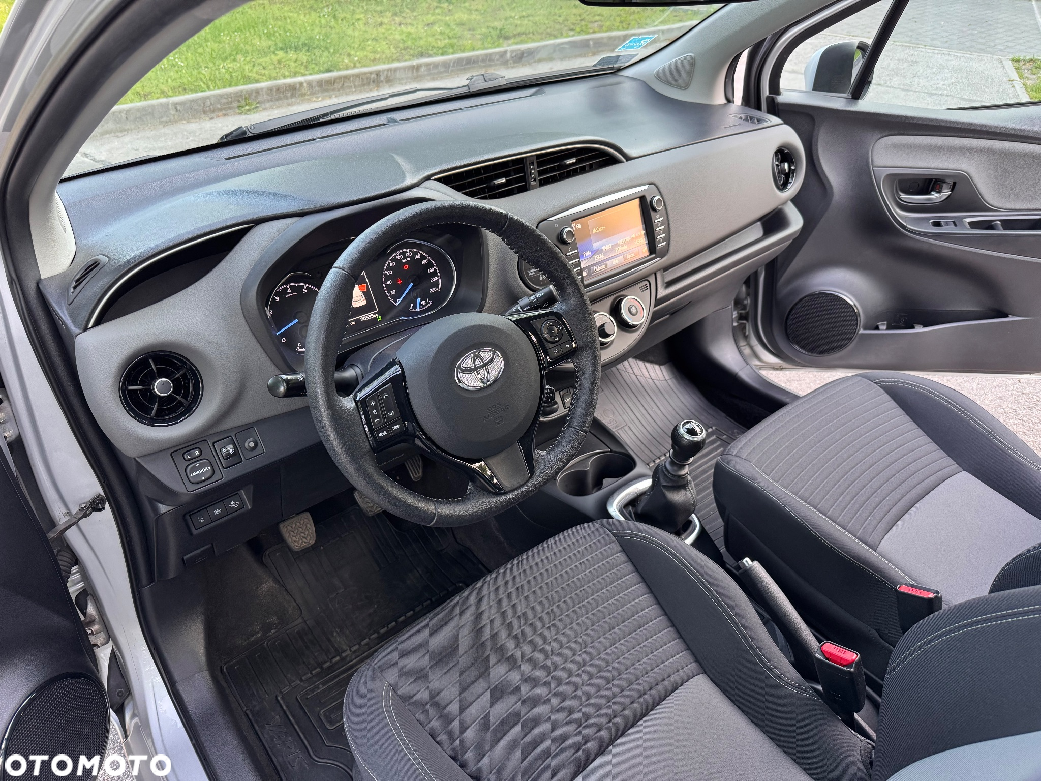 Toyota Yaris 1.5 Life - 9