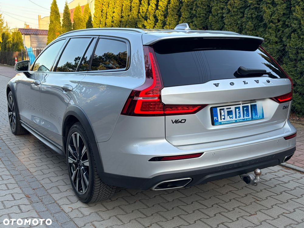 Volvo V60 Cross Country D4 AWD Geartronic Pro - 17