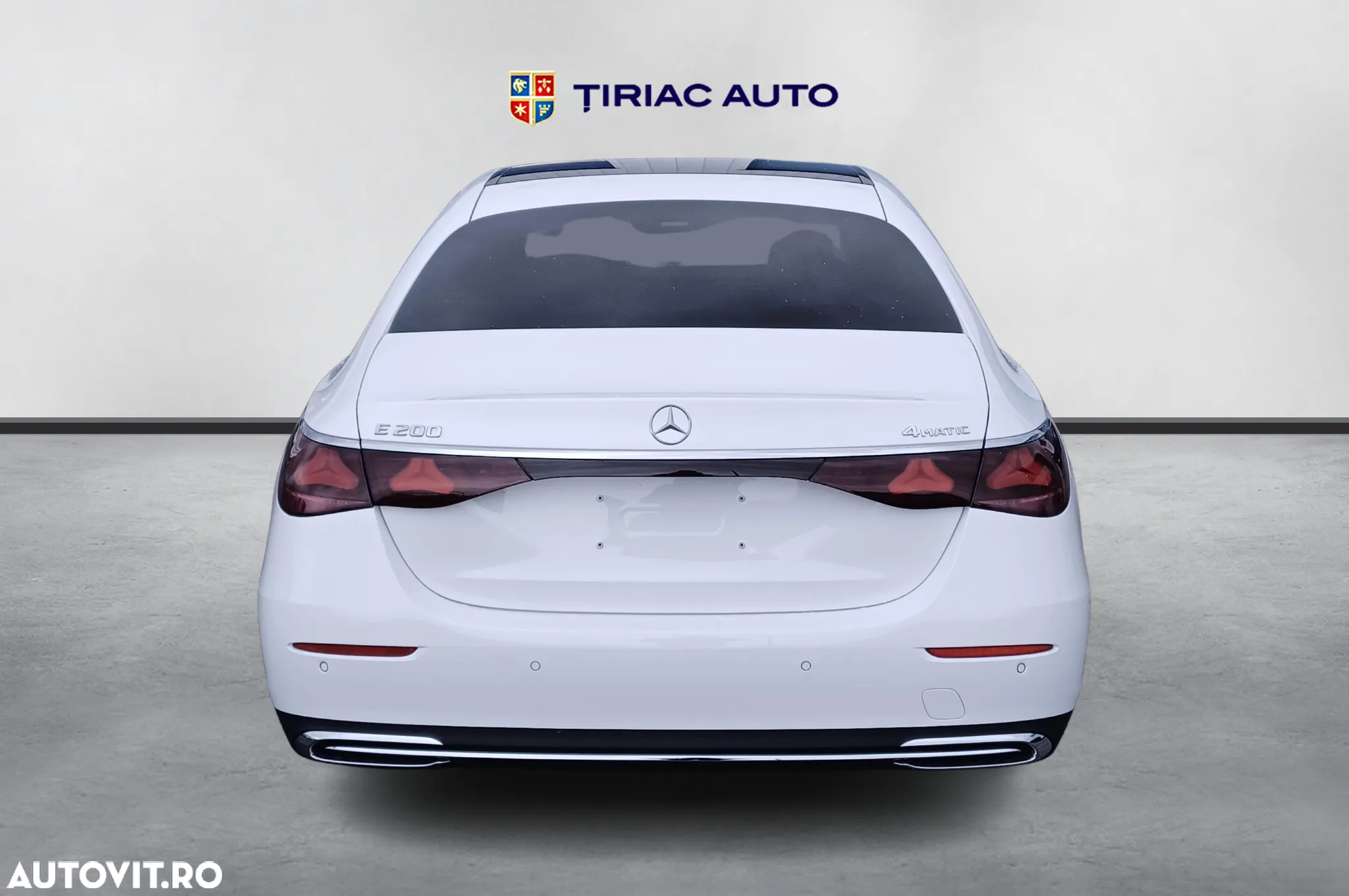 Mercedes-Benz E 200 MHEV 4MATIC Aut. - 4