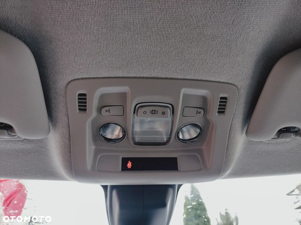 Citroën C3 1.2 PureTech Shine - 31
