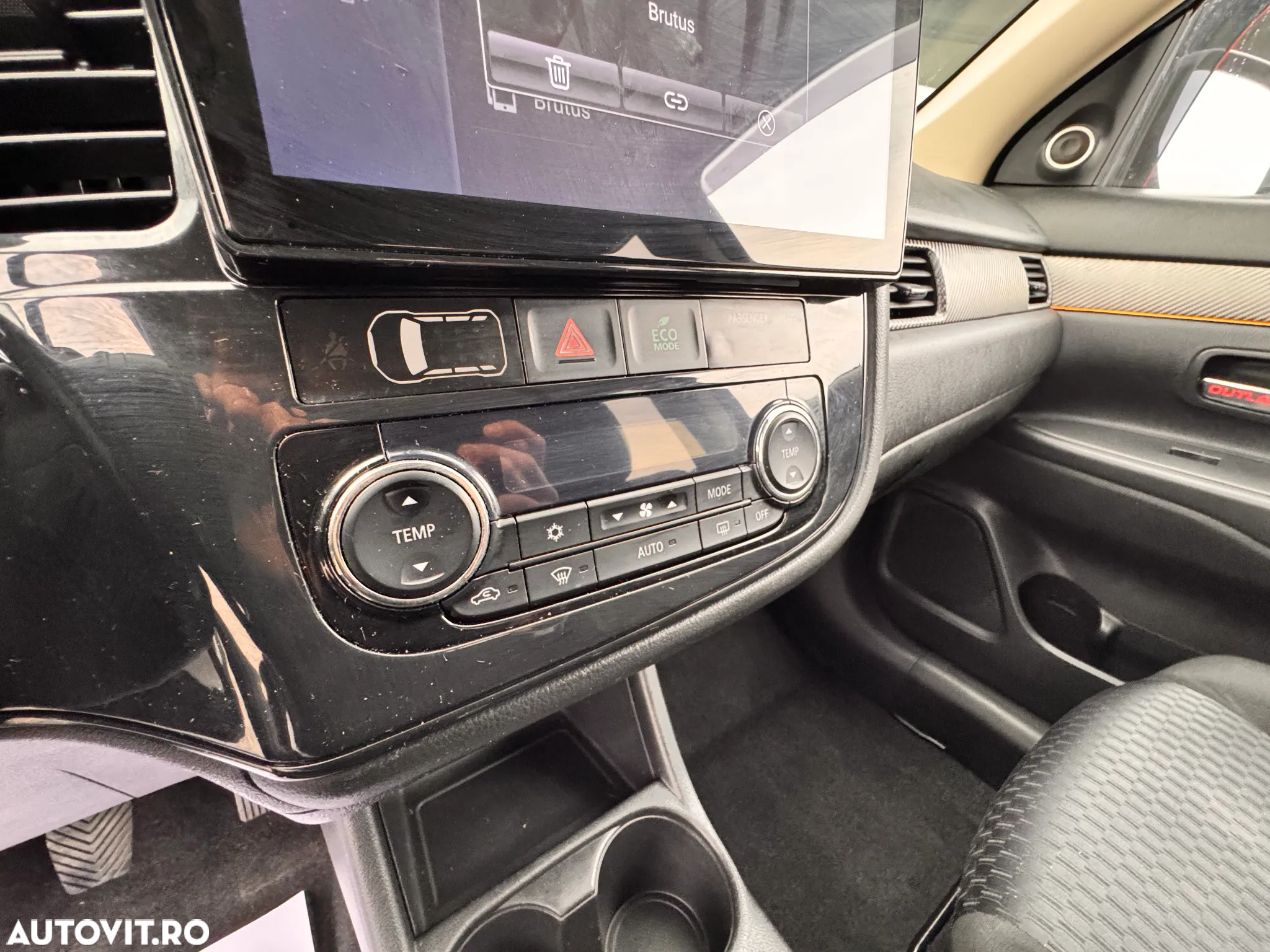 Mitsubishi Outlander 2.2 DI-D AS&G 6MT 4WD Invite A01 - 26