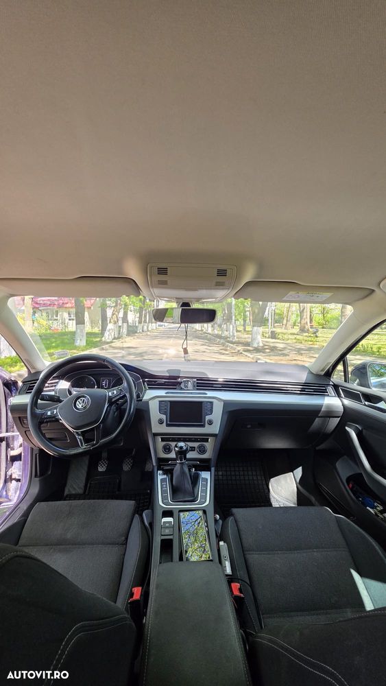 Volkswagen Passat 2.0 TDI (BlueMotion Technology) Comfortline - 9