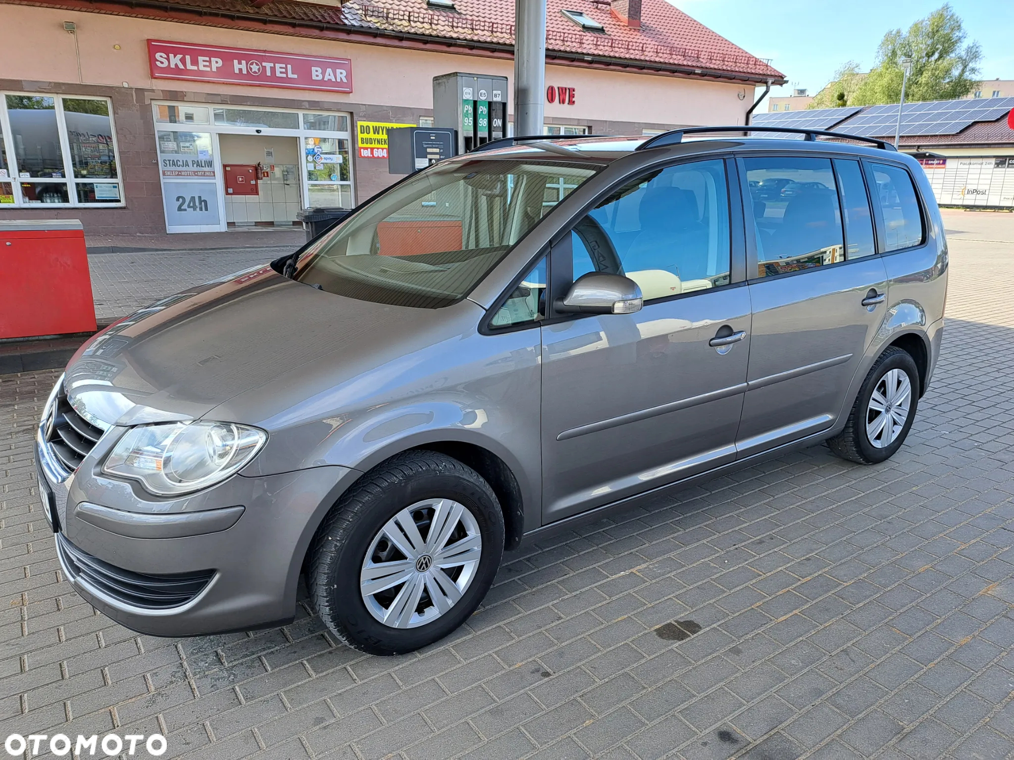 Volkswagen Touran - 11