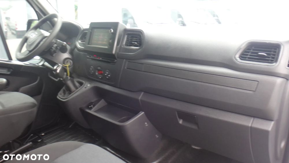 Renault Master - 10
