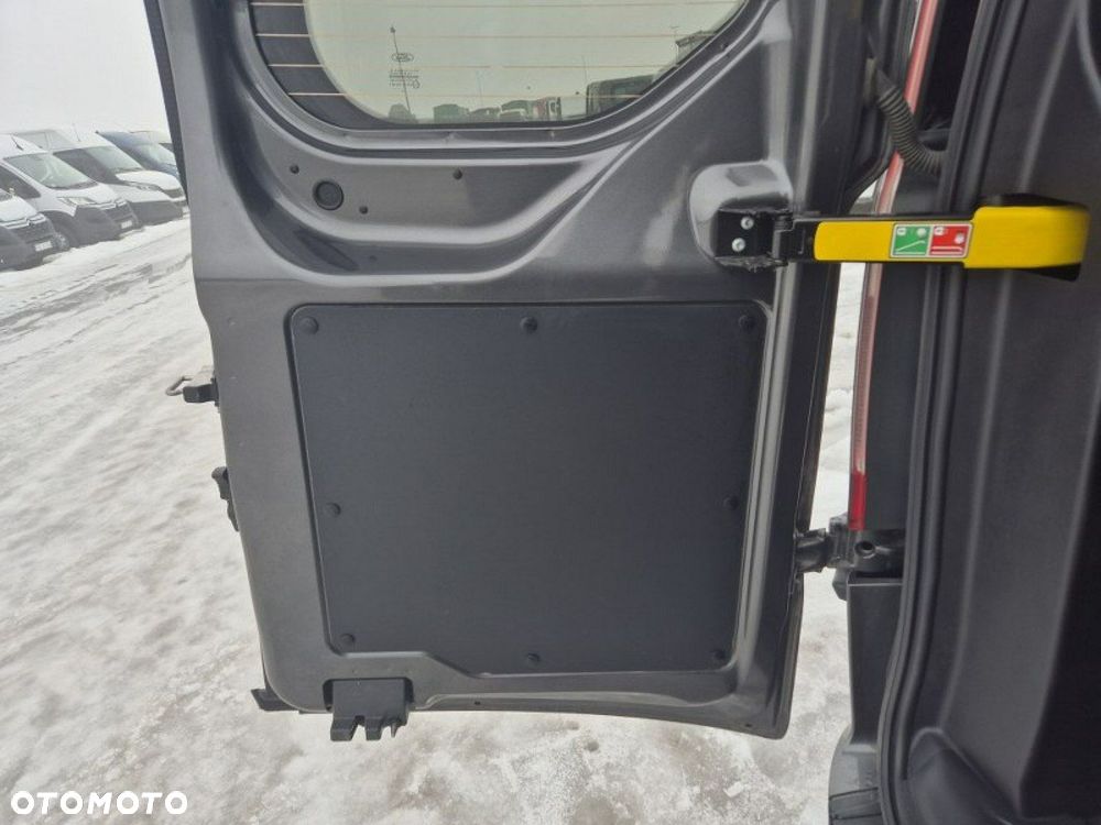 Ford Transit Custom - 23