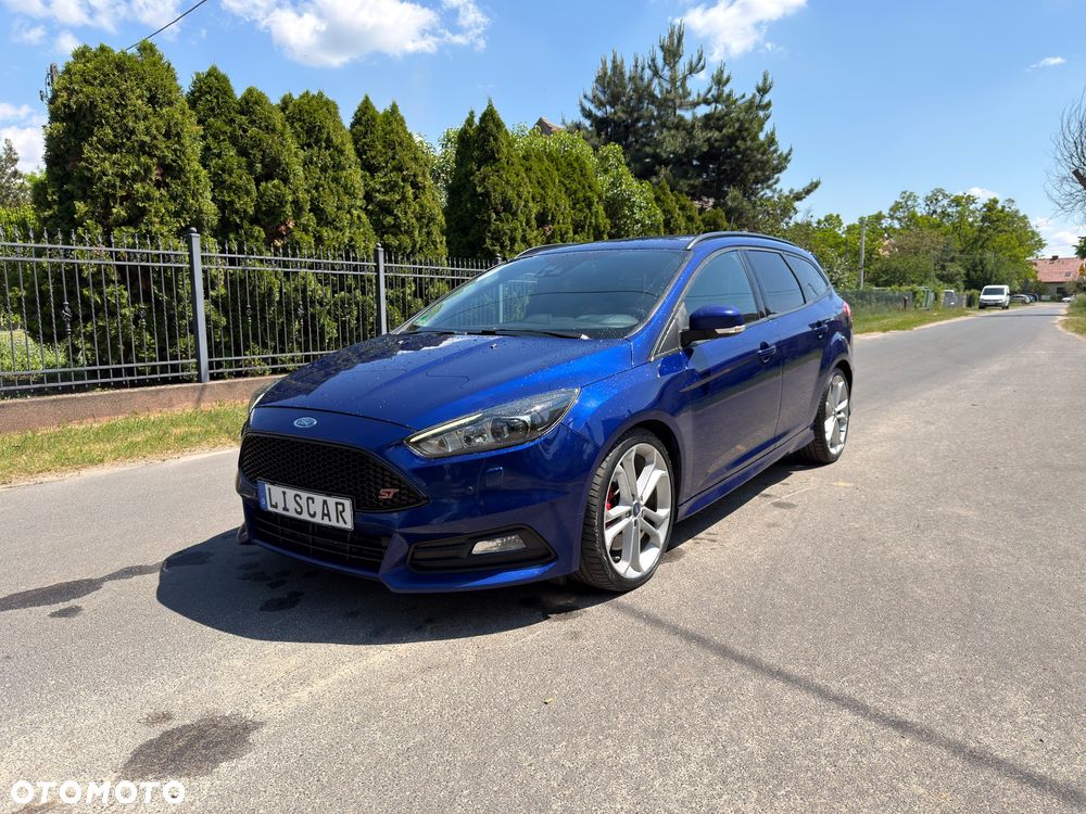 Ford Focus 2.0 TDCi ST mit Leder-Sport-Paket - 2