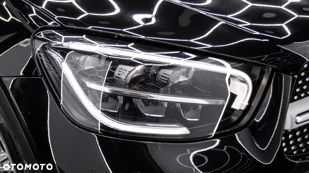 Mercedes-Benz GLC 200 - 11